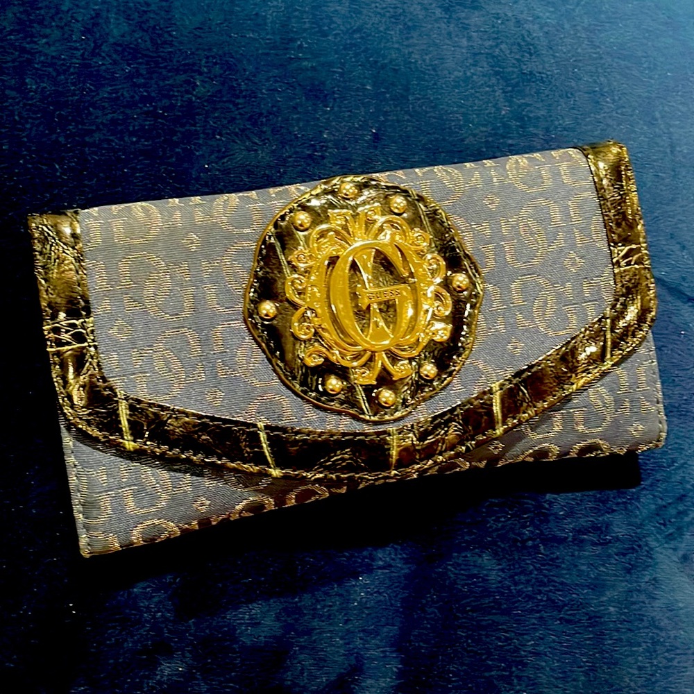Guess Dramatic Blue Detailed Wallet